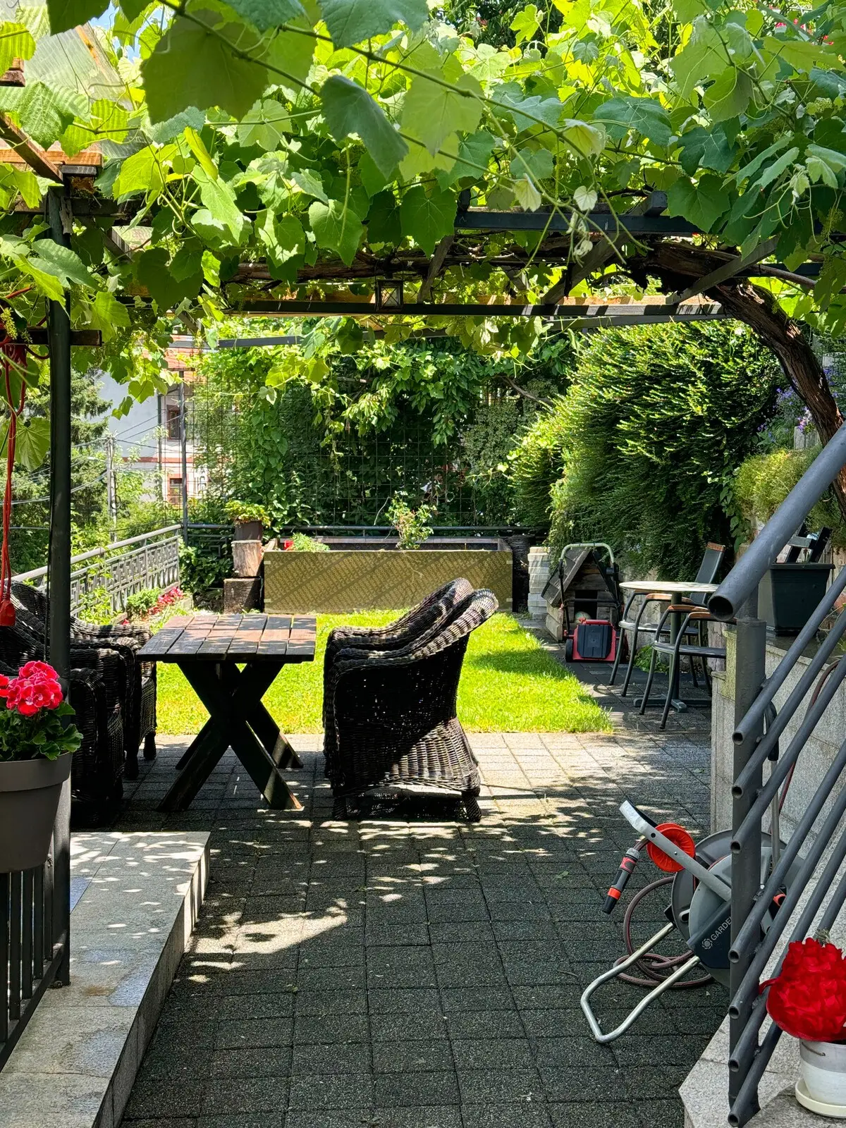 Deluxe Nana’s Garden Near Bjelašnica & City Cente