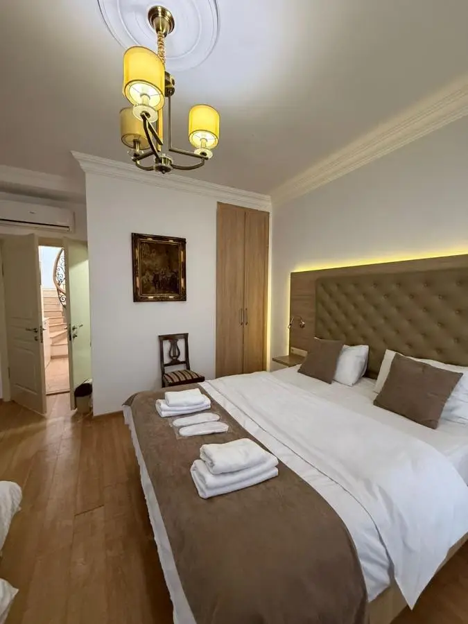Hotel Varios