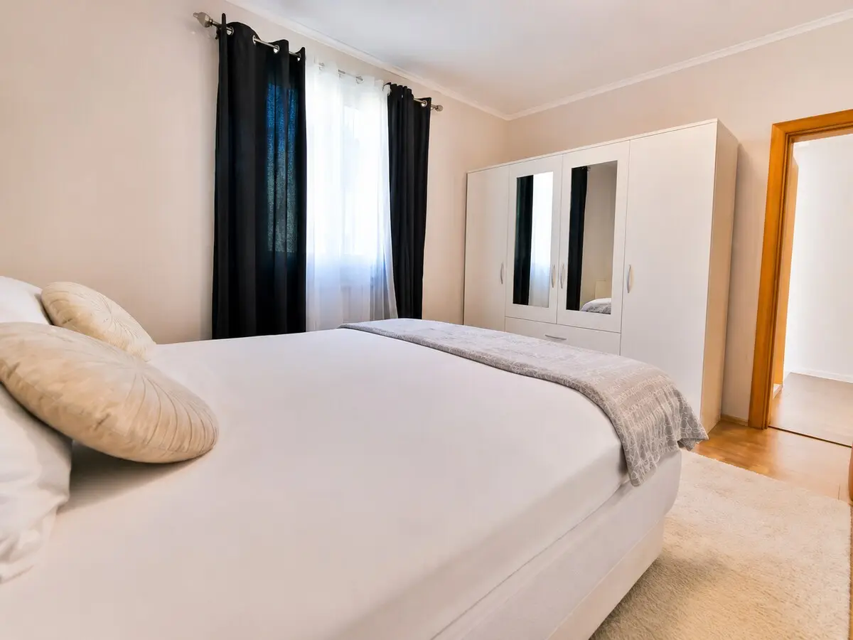 Sara’s Magical Place - Free Parking & Balcony View