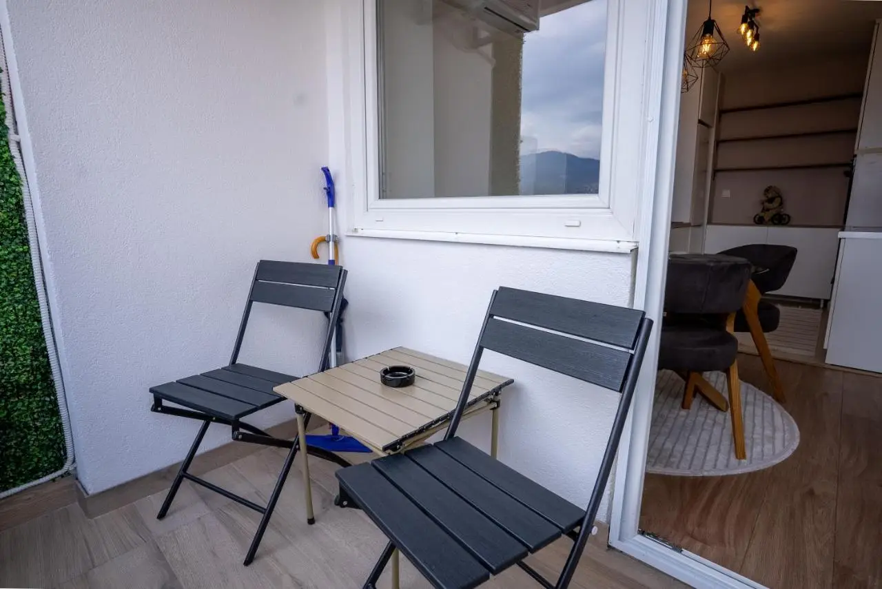 Skyline Apartment