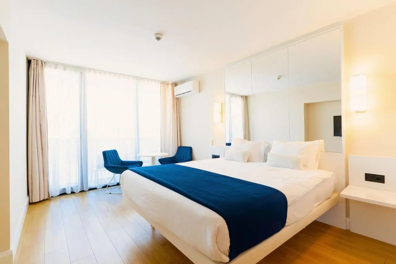 Luxury Sea View Apartments