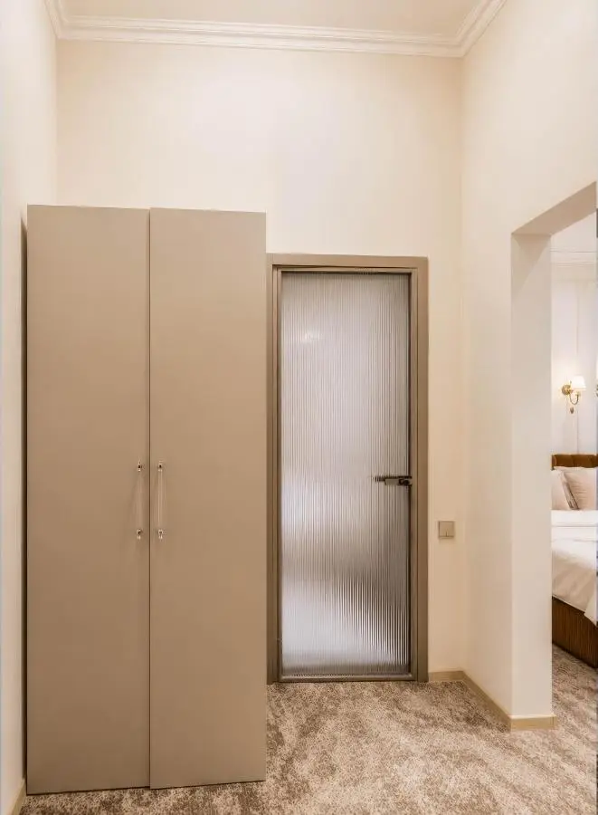 Old Money Boutique Hotel