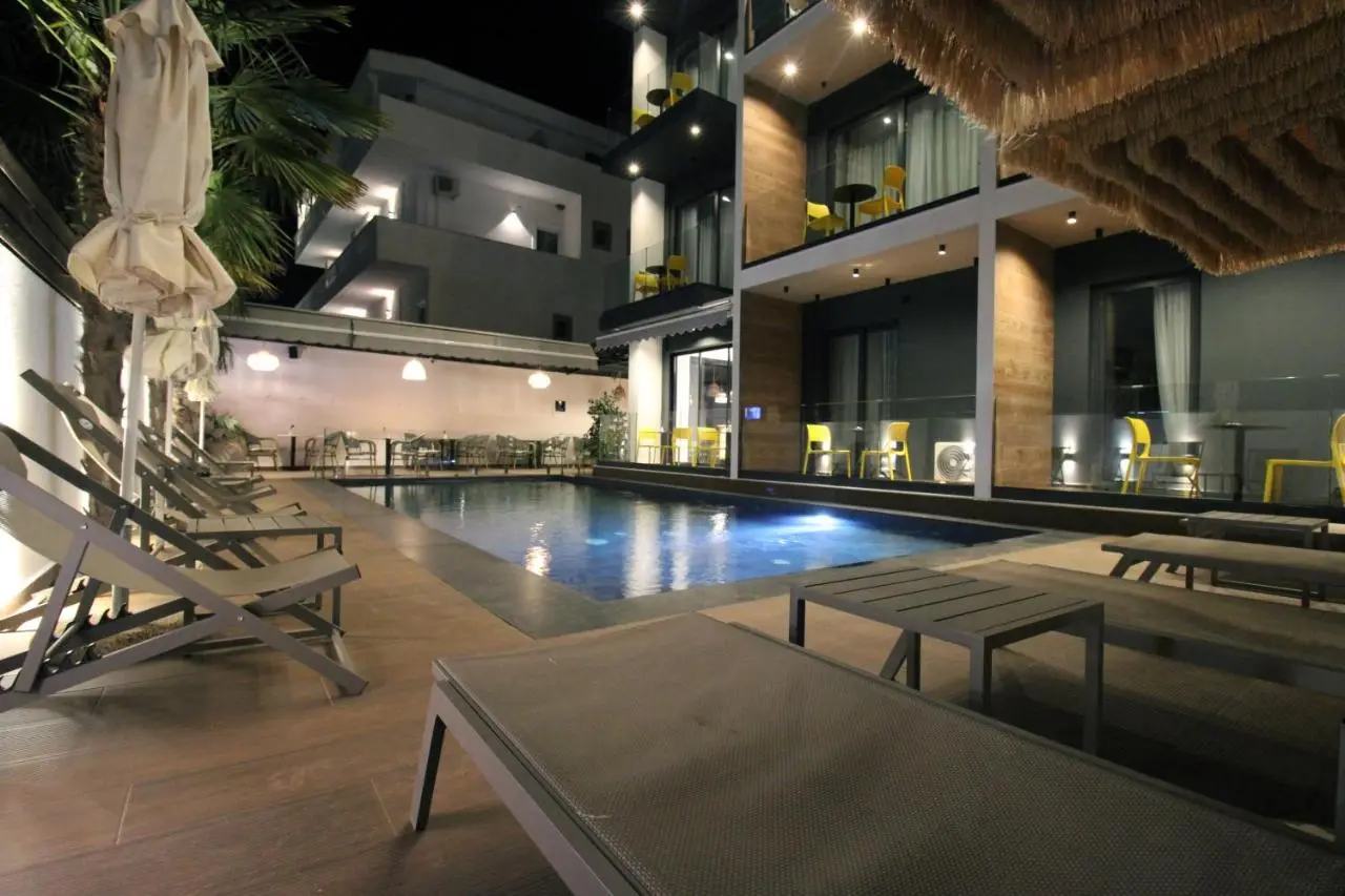 Valmar Hotel