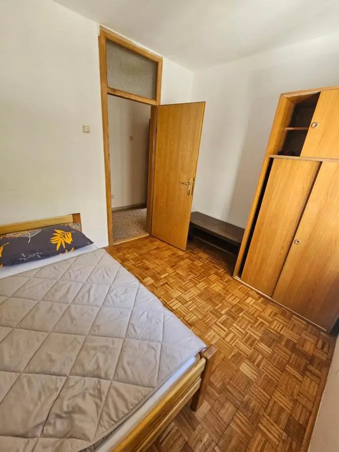C2 Sunny Apartment