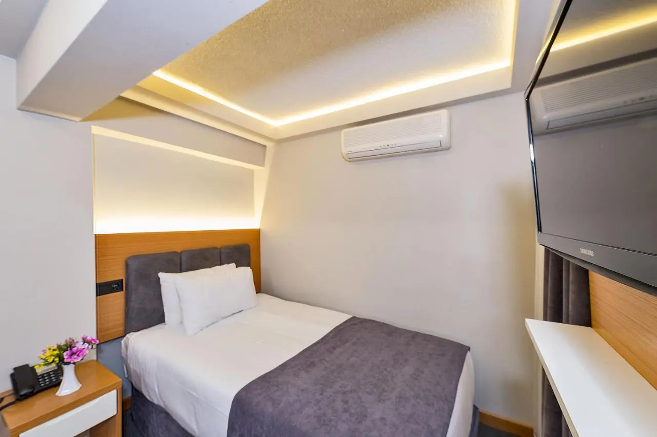 Bergama Hotel Old City