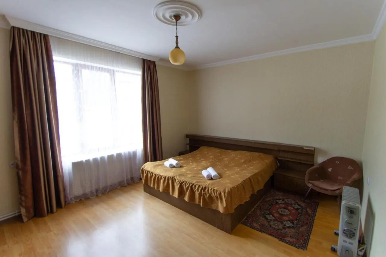 Eka&Nino GuestHouse