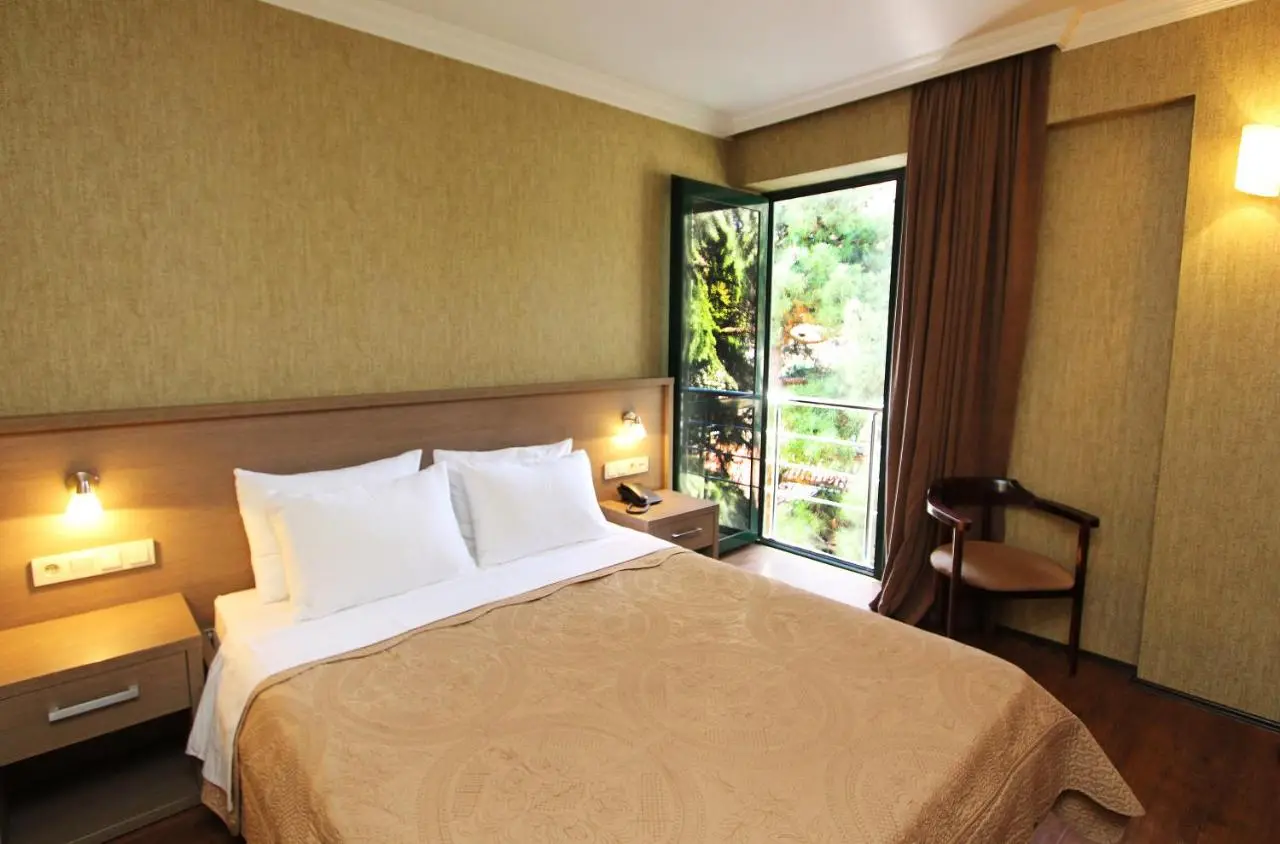 Batesta Hotel