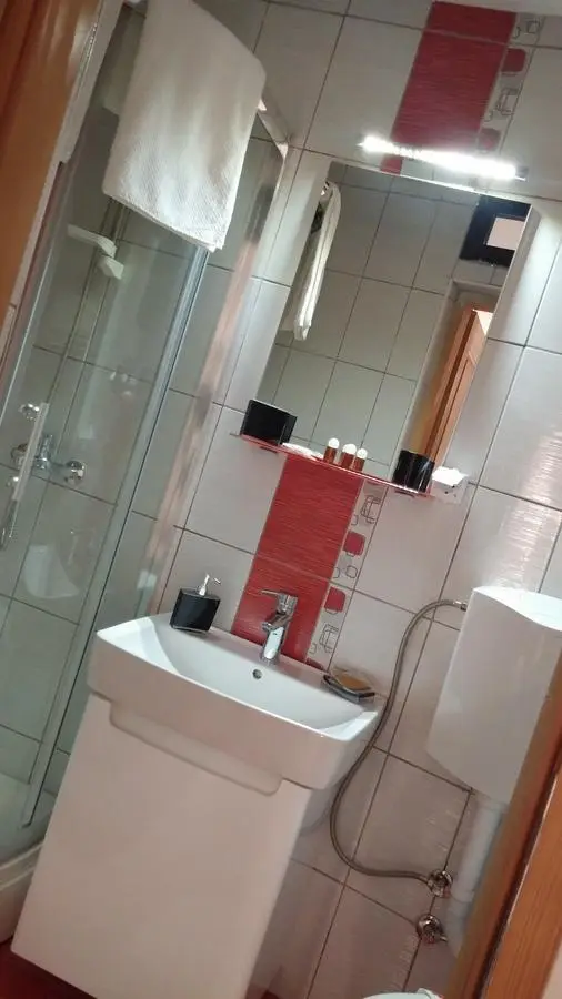 B&B Bazeni