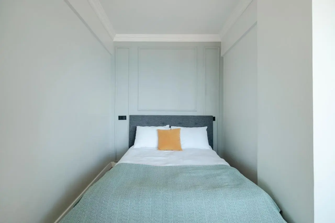 Spacious Sea View Family Suite in Managed Aparthotel with Balcony