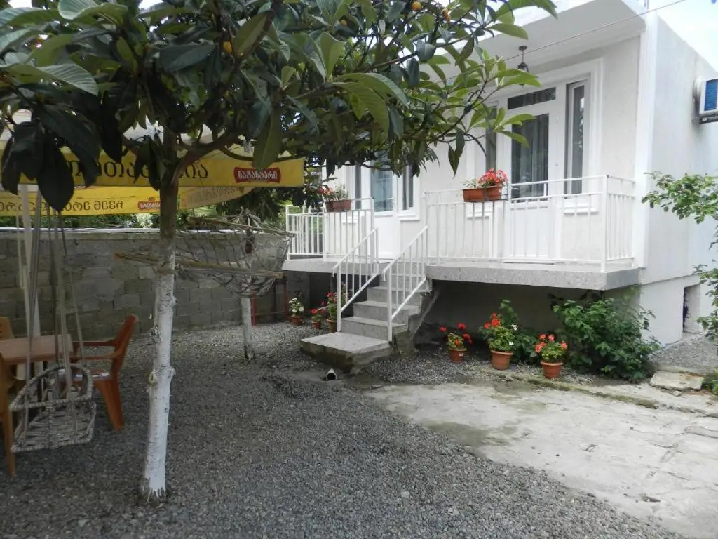 mano guest house