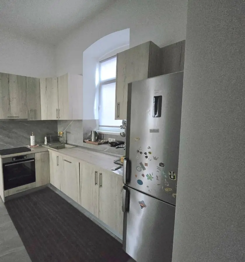 Sarajevo central quiet apartment,private free parking