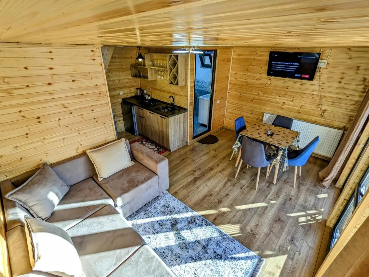 Cottage Caucasus