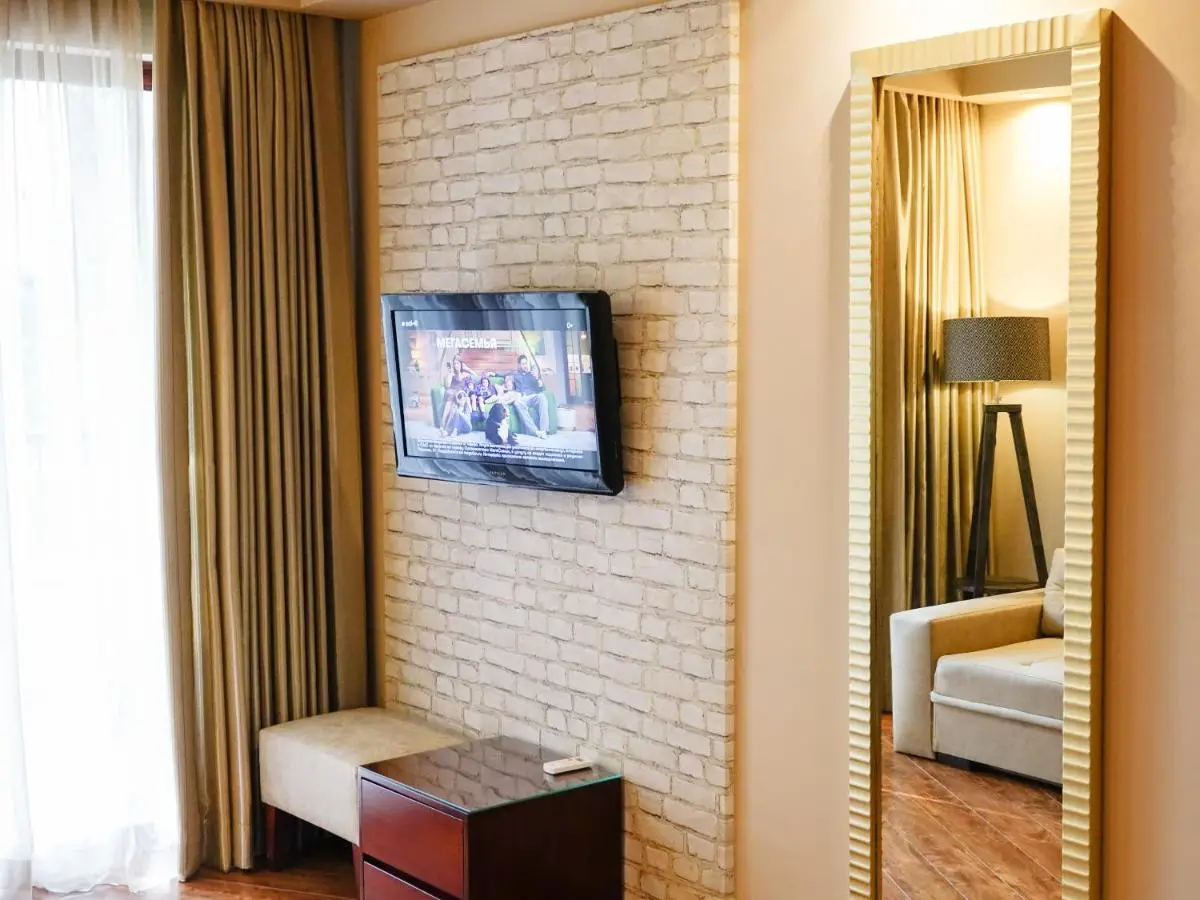 Luxury Dreamland Oasis Apartments