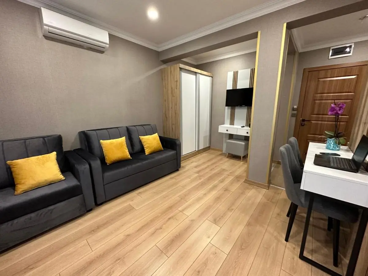 H&L Suites