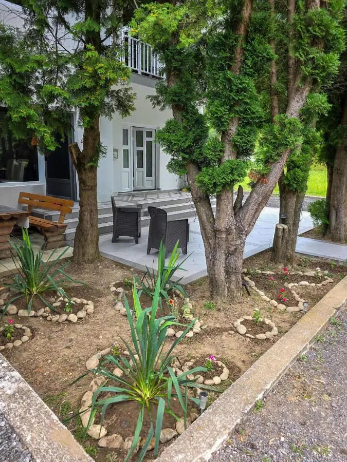 Riverstone Retreat