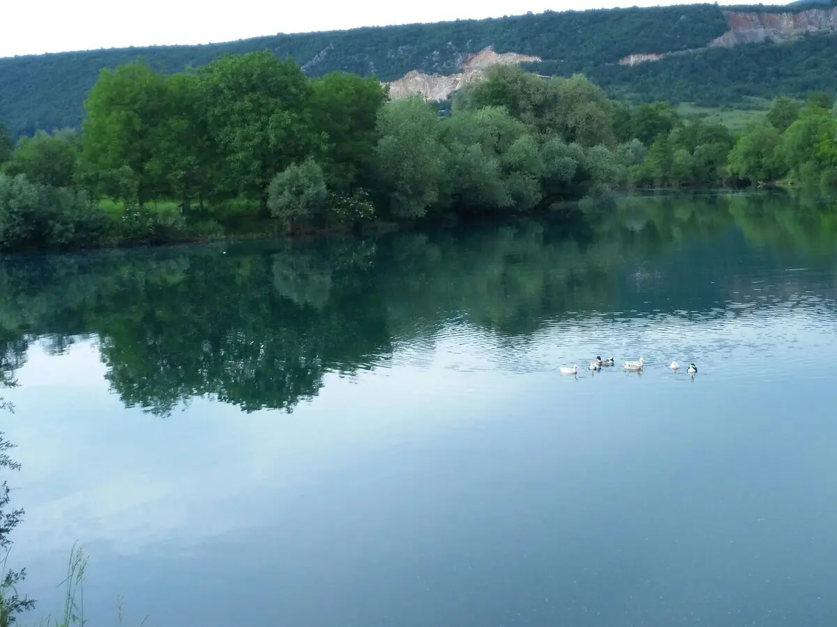 Go2Bihac Villa, 8 bedrooms, 7 bath, 10 aircon.
