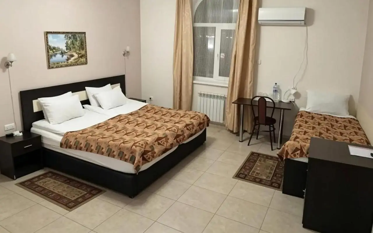 Ekm Hotel Russian Baku