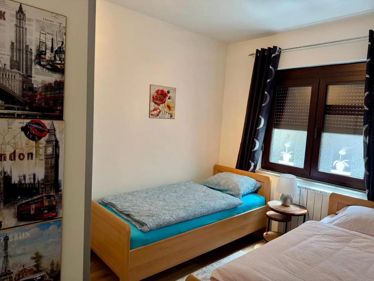 Apartmani Hrastik 1