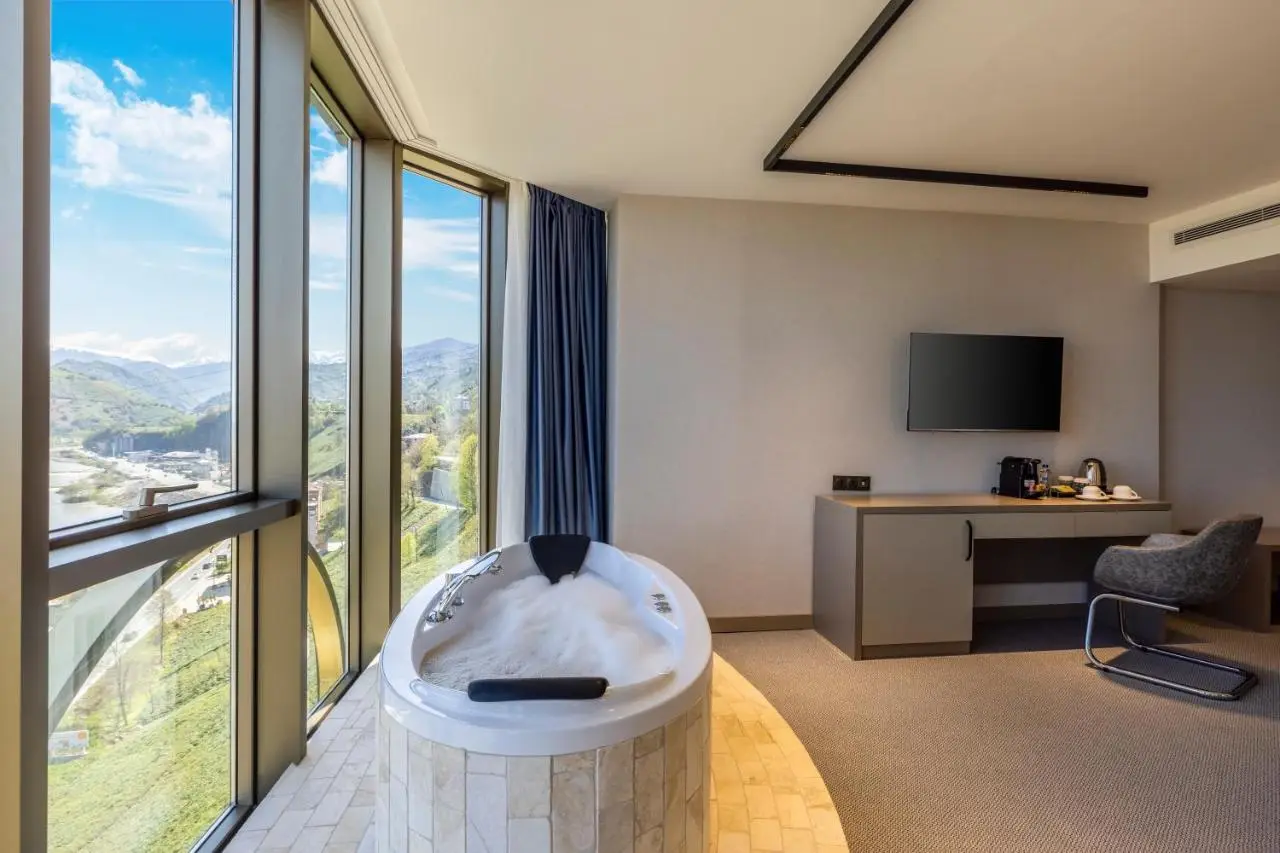 Rossi Luxury Hotel