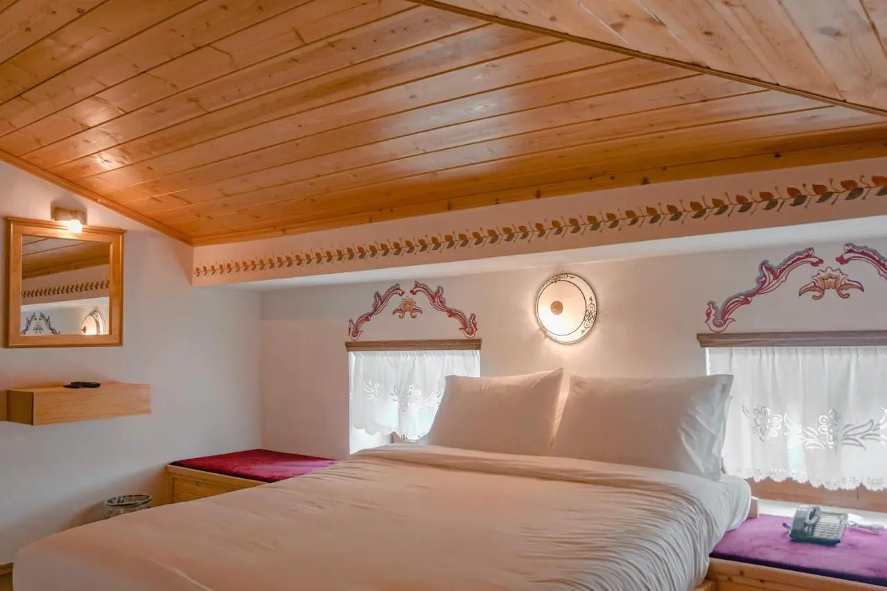 Hotel Argjiro