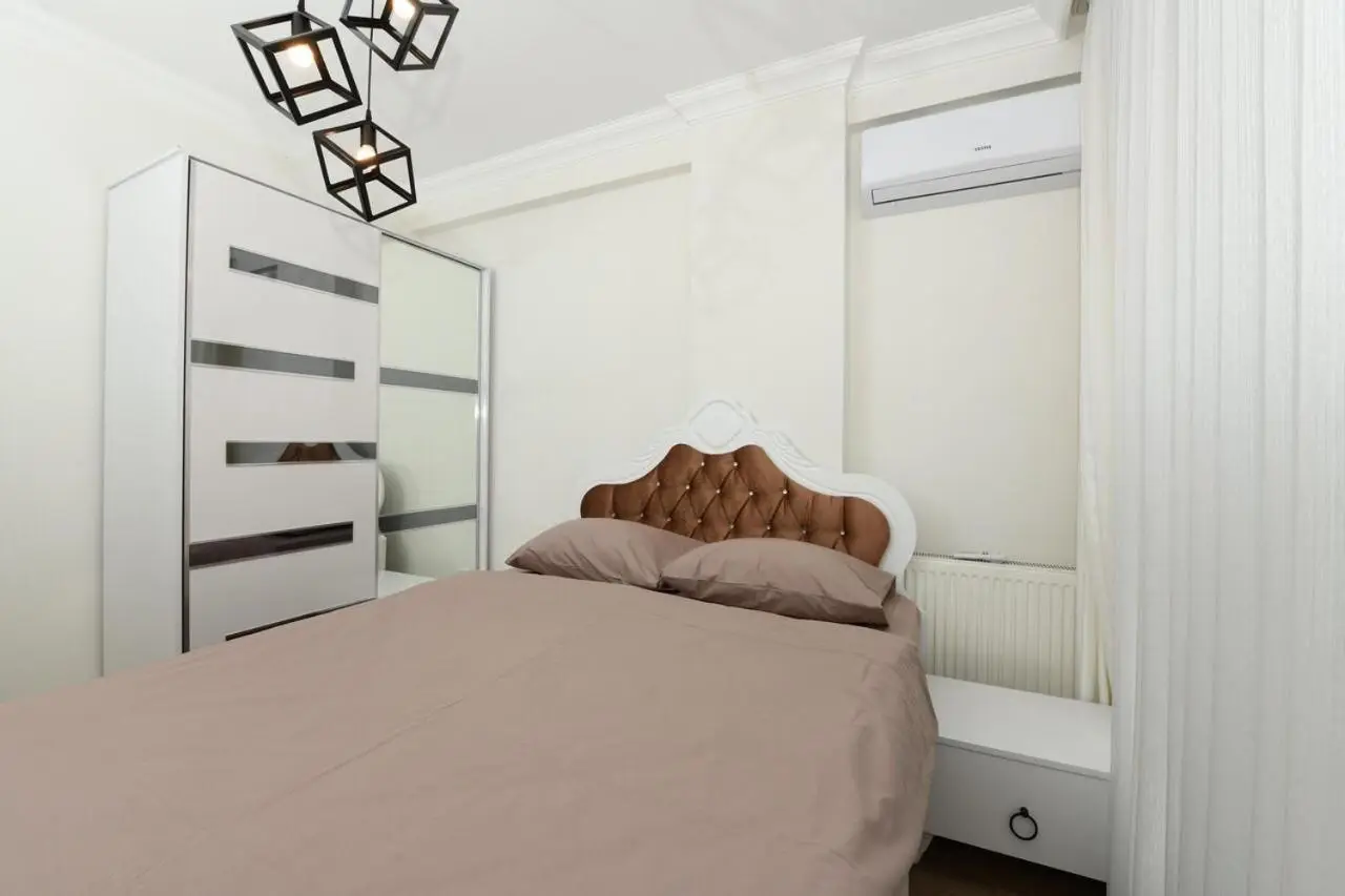 Kardes Apartment