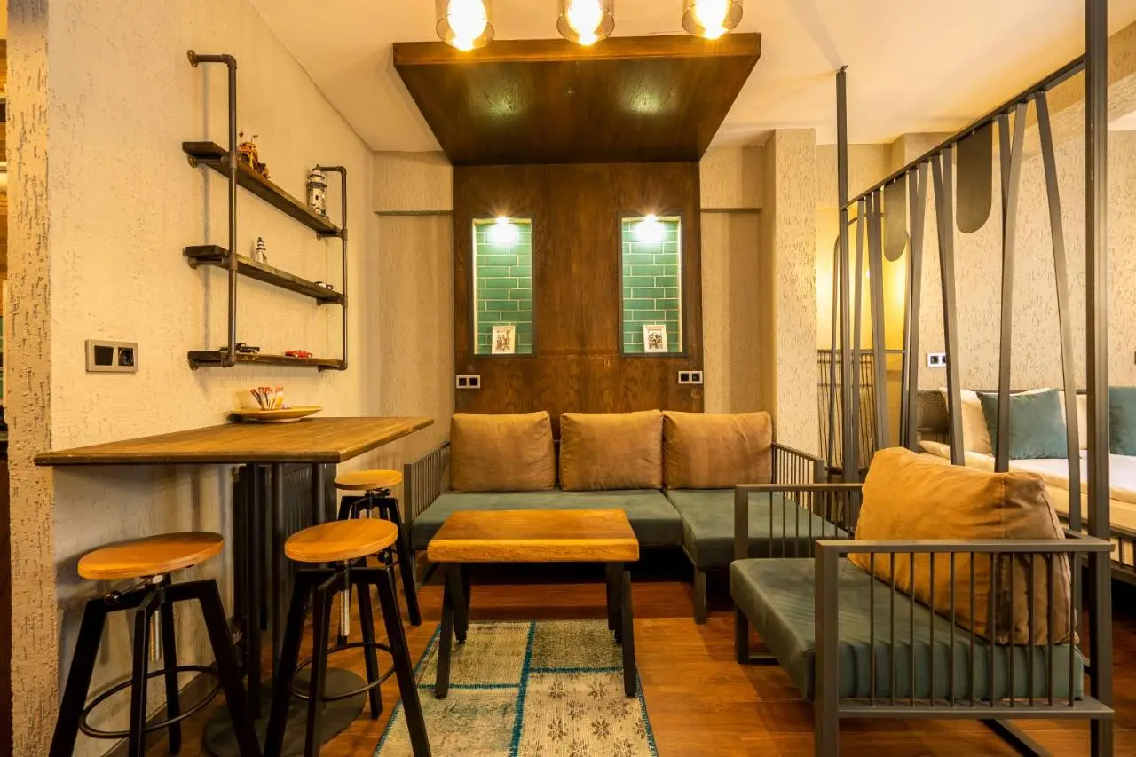 Cube Suites