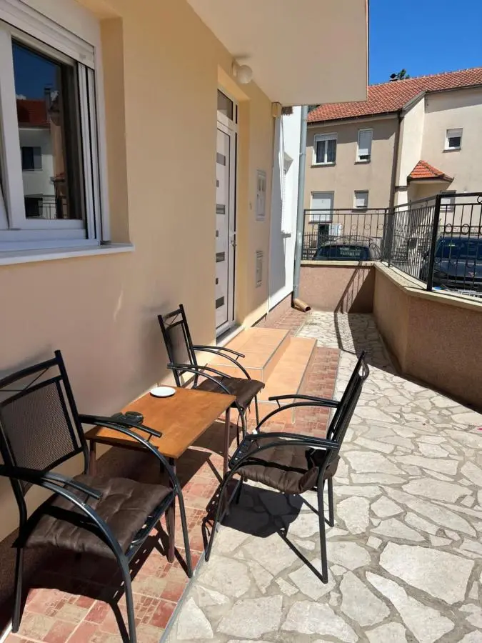 Cheap house near the center of the city