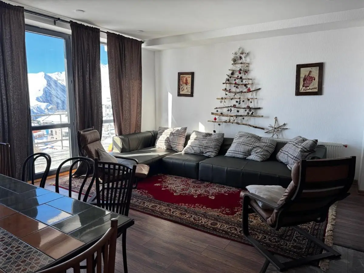 Mountain Cricket Chalets and Apartments Gudauri