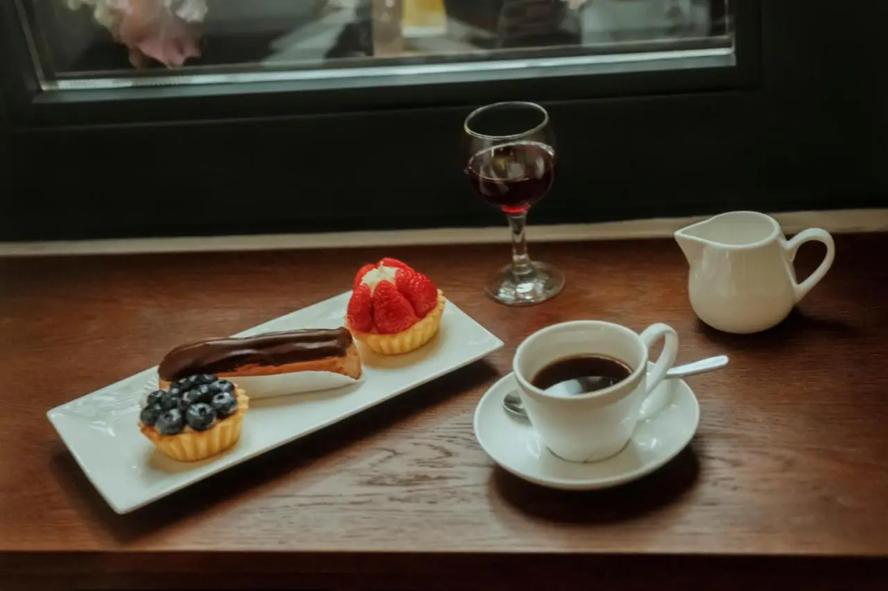Tea for Two Hotel