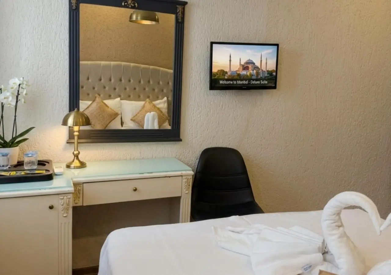 elisa hotel