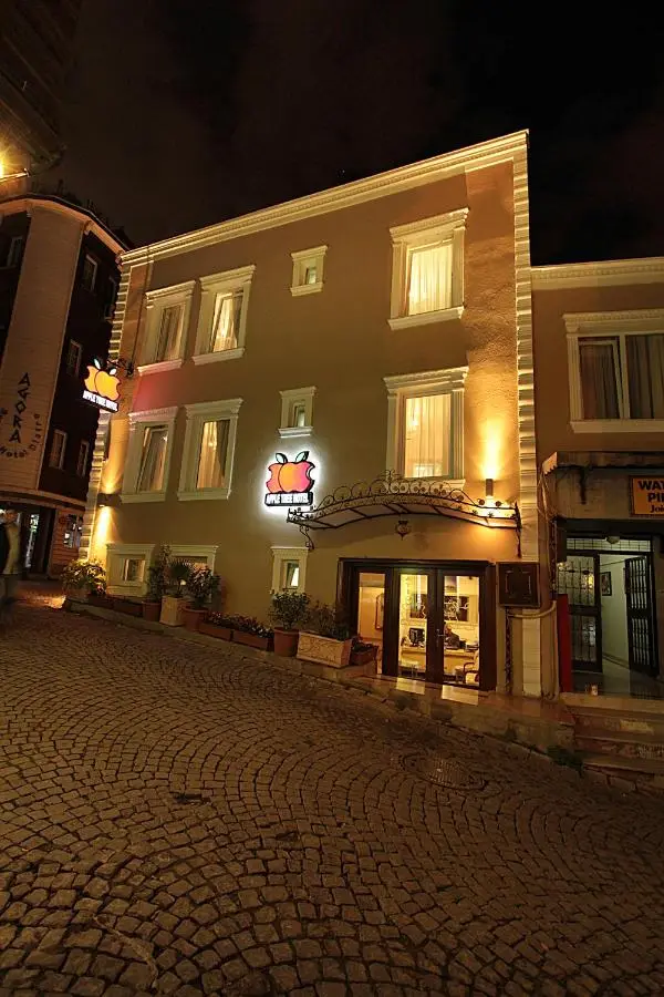 Apple Tree Hotel