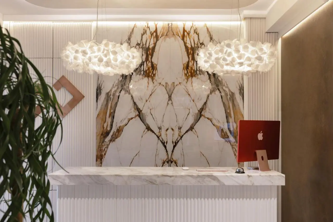 Apeiro City Avant-garde Hotel