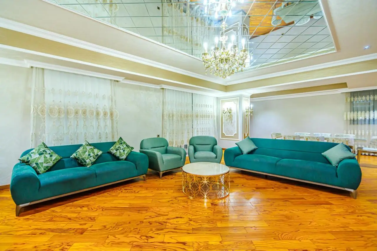 4 Bedroom Luxury Apartment on BAKU