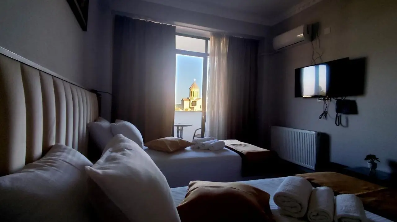 Hotel Red Tower