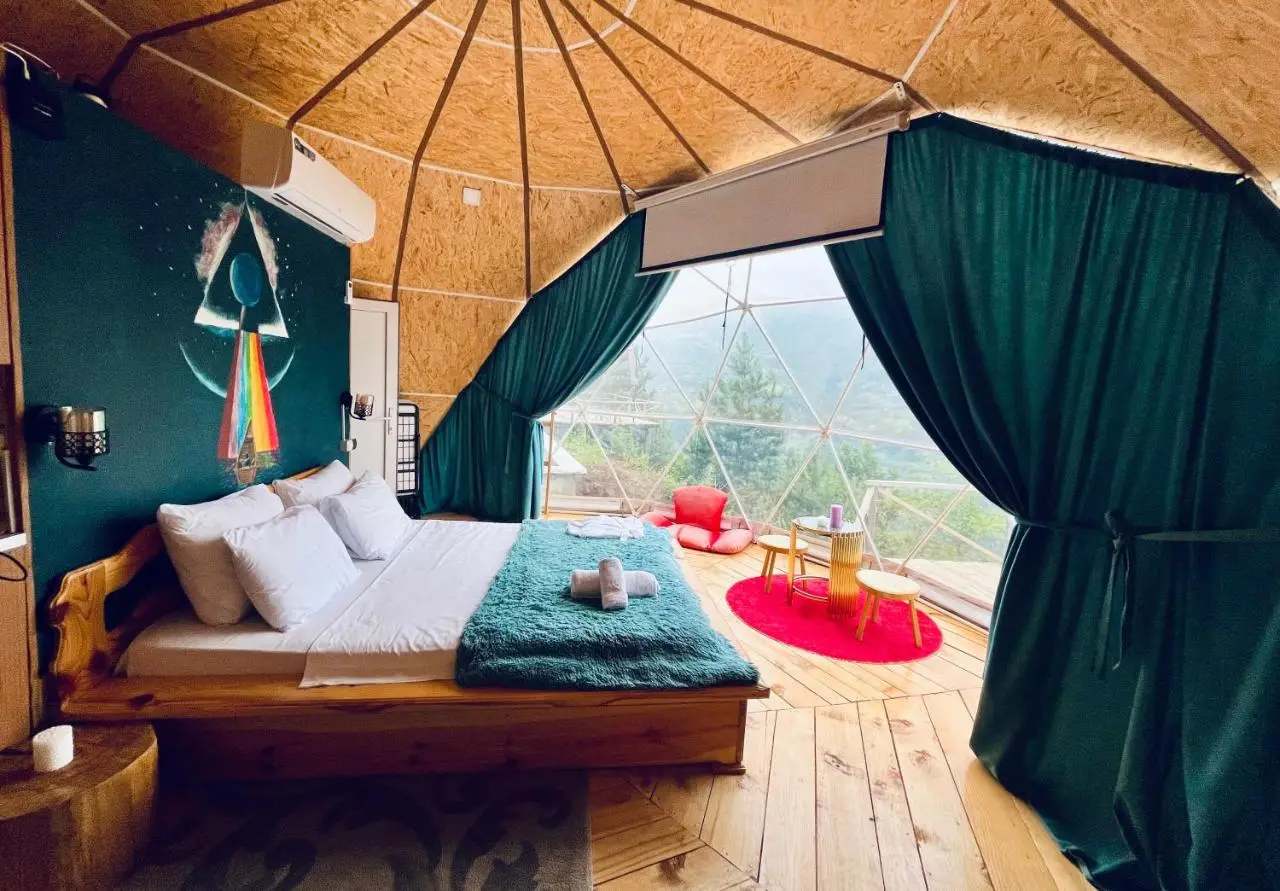 Paradise Inn