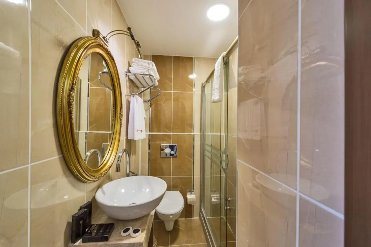 Marmara Place Old City Hotel