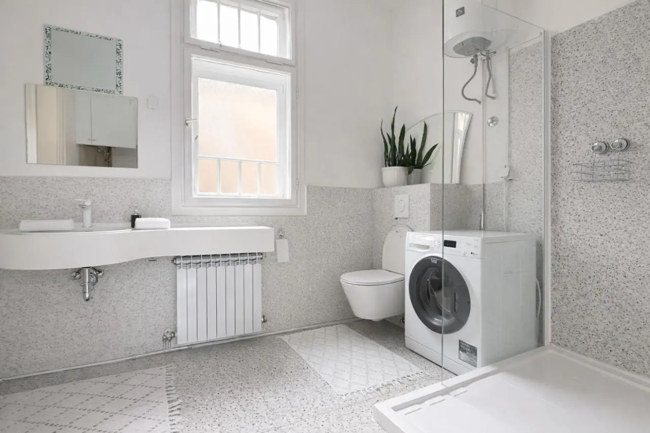 The Best Location 130 m2 salon apartment