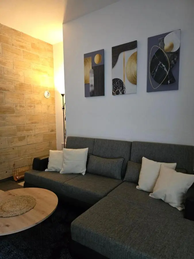 Riverstone Retreat