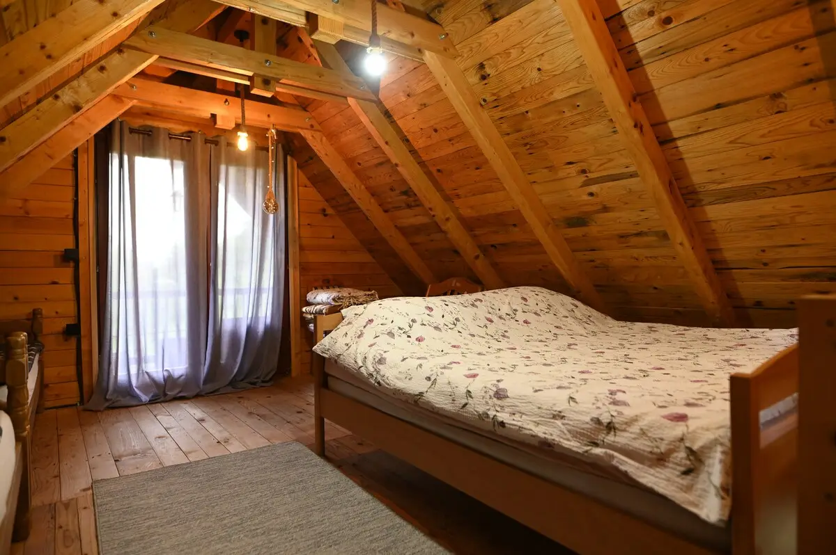 Nina's Cabin
