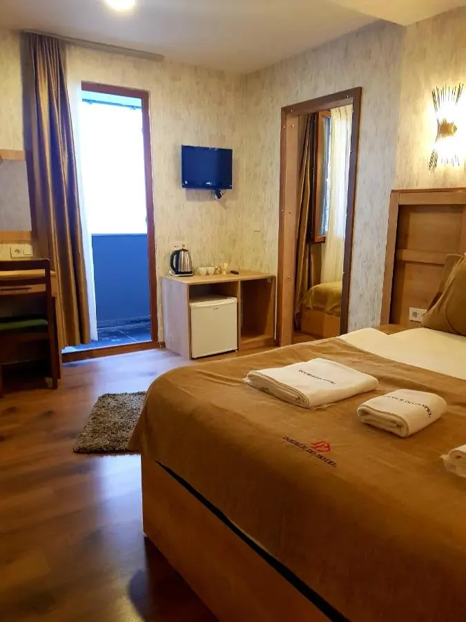 Double DD Hotel