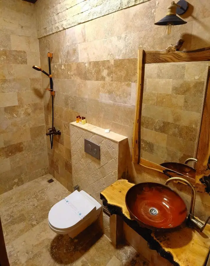 Larissa Cave Hotel
