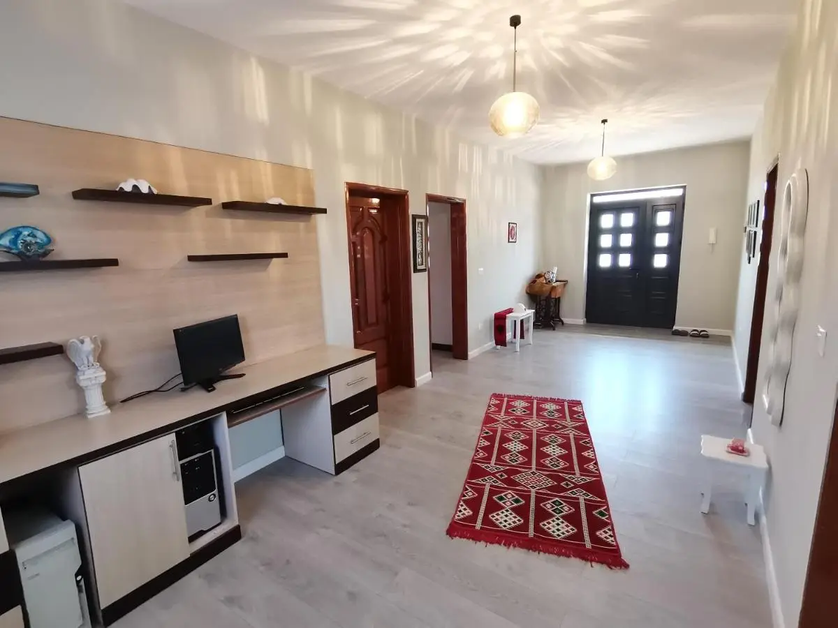 Leatis Apartment