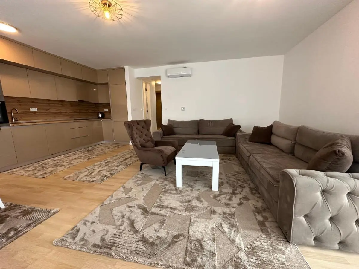 Apartment by expert Ado