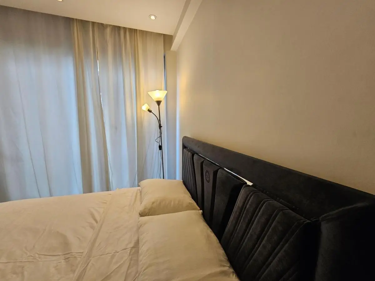 PERFECT RESİDENCE TAKSİM, 2 BEDROOM, POOL, Gym, Sauna