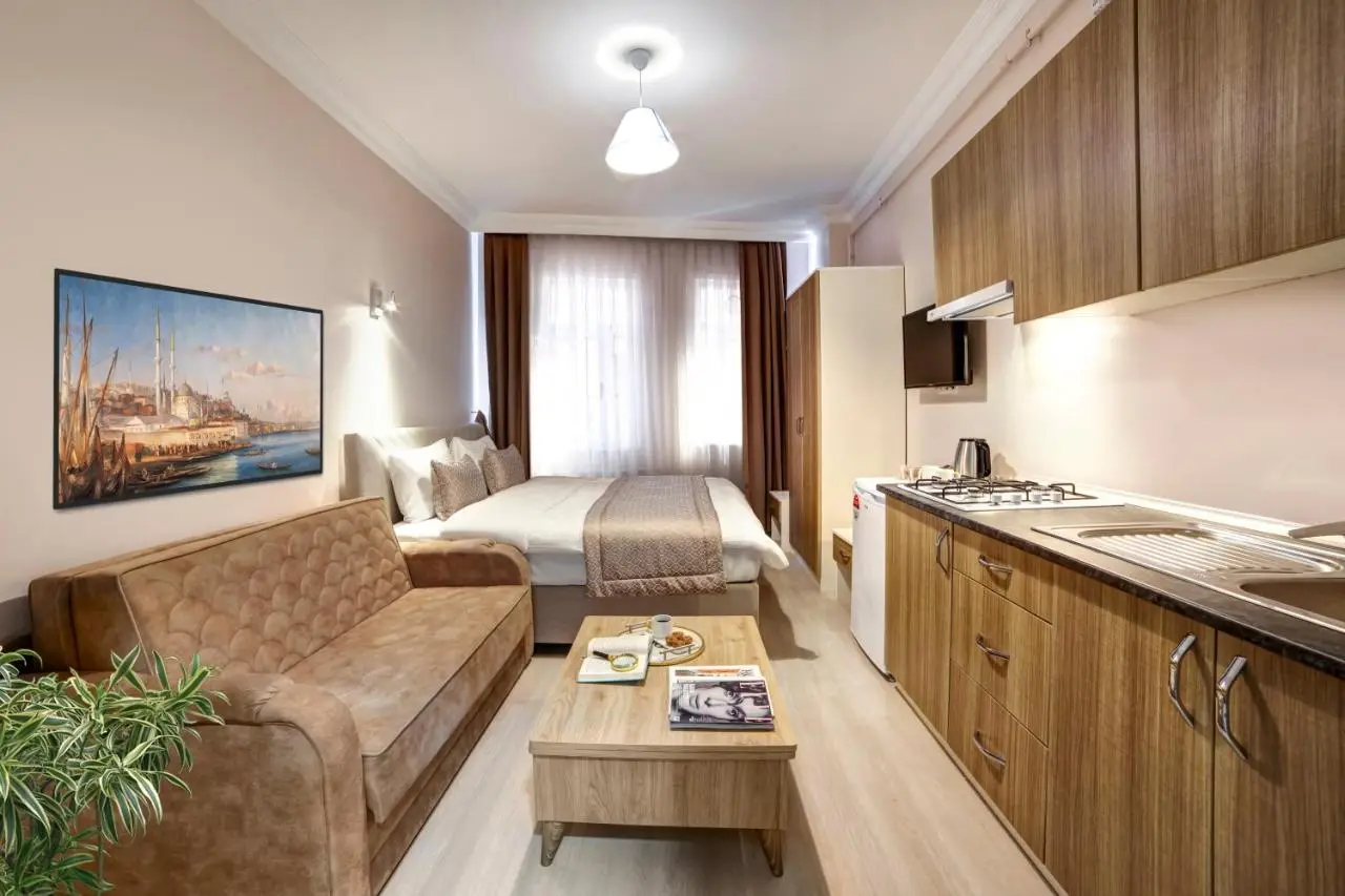 SEVEN ROSES APART HOTEL