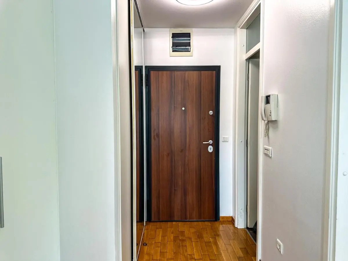 Verde 22 with Garage