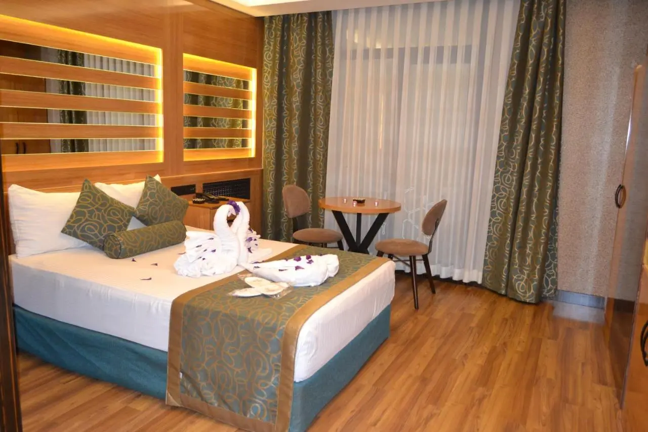Gumus Palace Suites