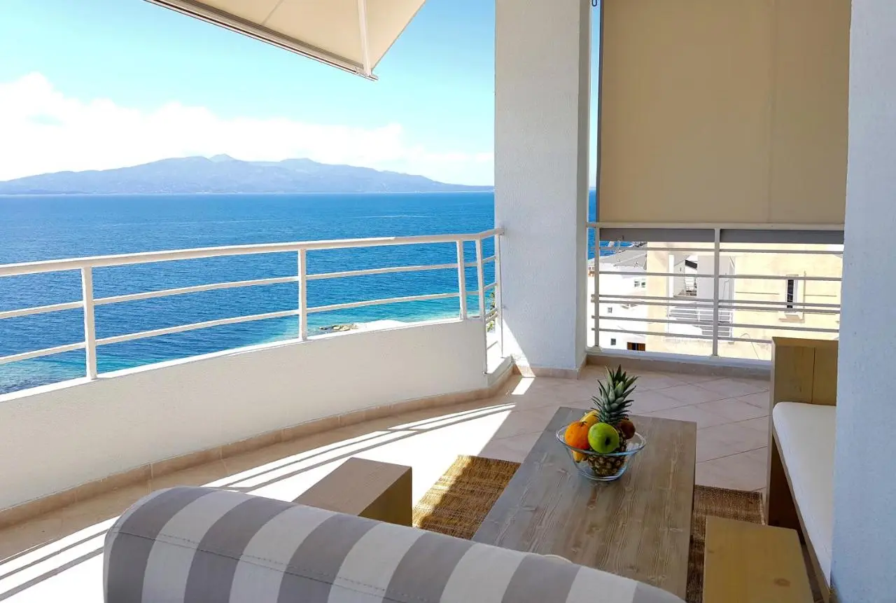 Limani Luxury Apartments Beachfront