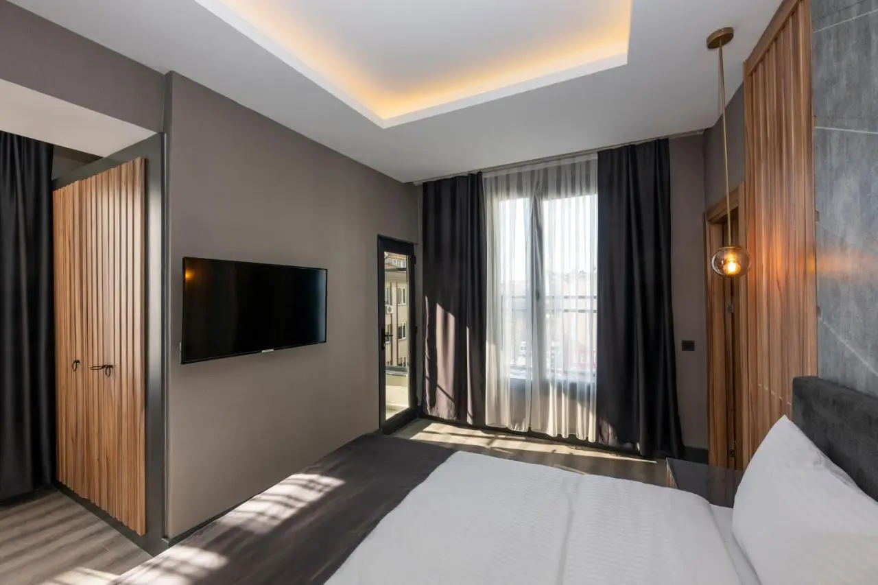 The Nirvanas Hotel