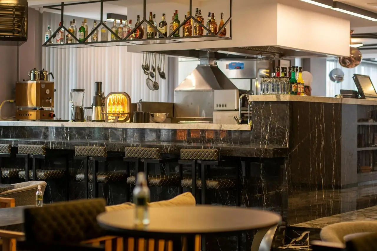 Hotel Bossuite Business